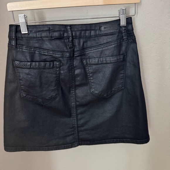 BLANKNYC Coated Waxed Denim Mini Skirt Black Stretch Style# 74X-0181MX - Picture 9 of 14